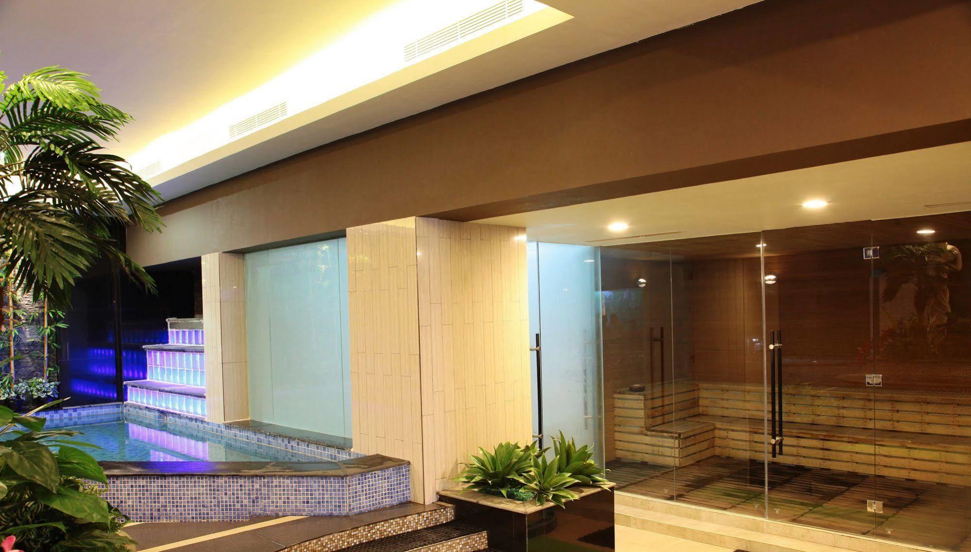 Hotel Aswin And Makassar