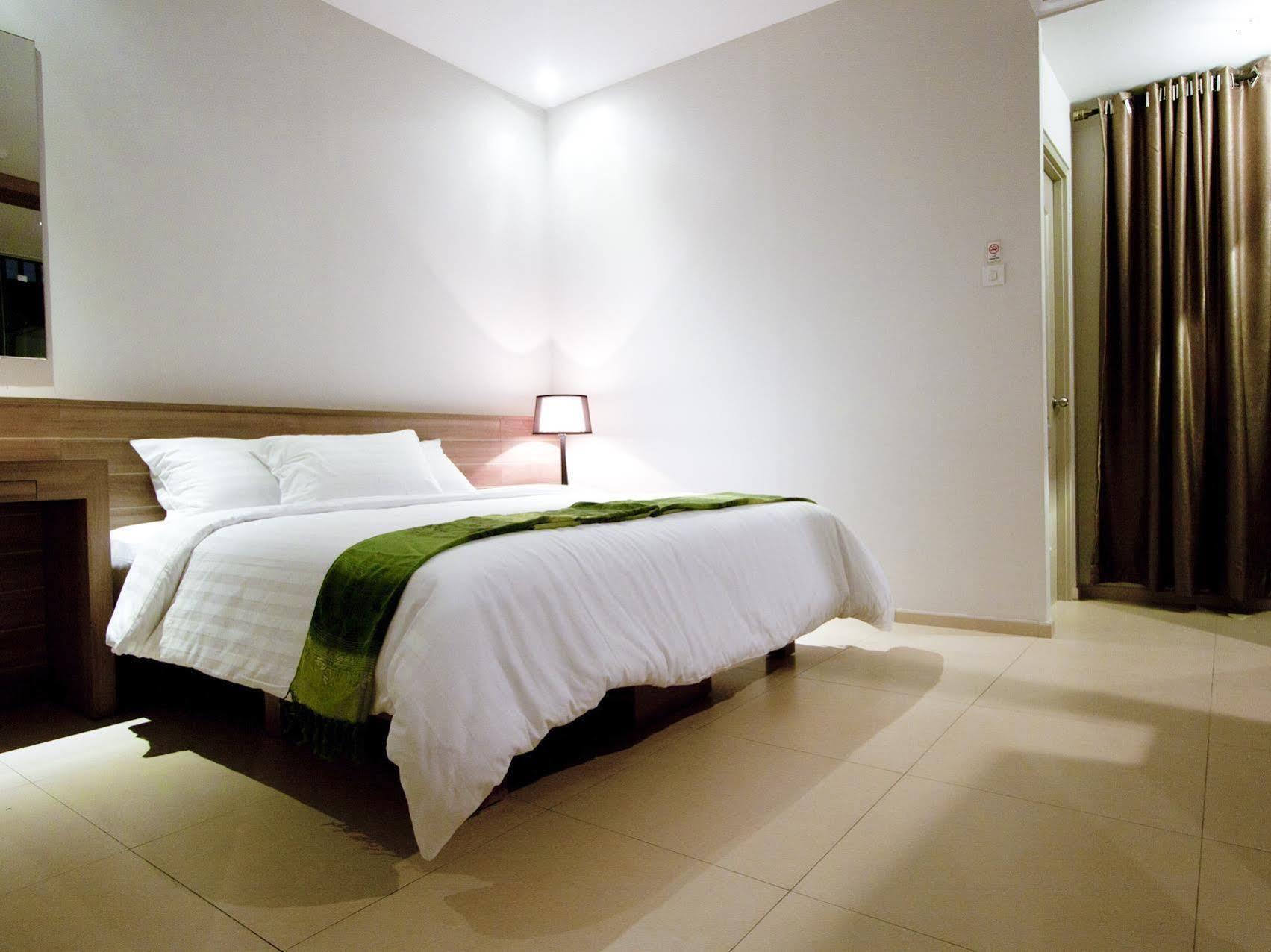 Hotel Aswin And 3*